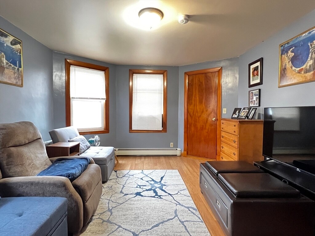 68 Water St Unit 2R, Quincy, MA 02169 Room for Rent in Quincy, MA
