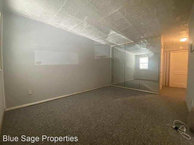 Building Photo - 2 br, 1 bath House - 917 Burnside Rd