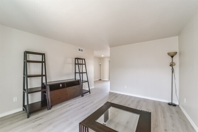 Foto del edificio - 6202 Skyline Dr