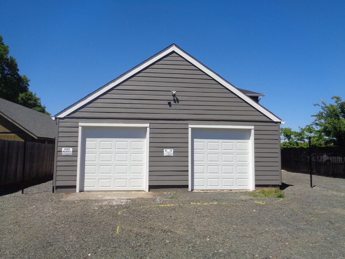 436 W Rose St, Lebanon, OR 97355 Townhome Rentals in Lebanon OR