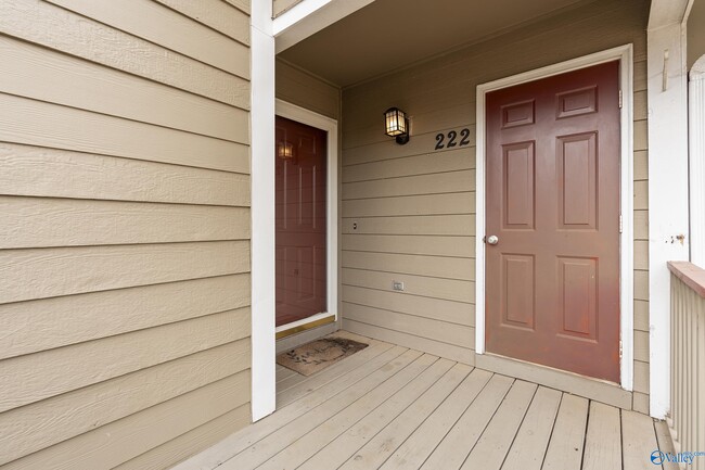 Building Photo - 222 Waters Edge Ln