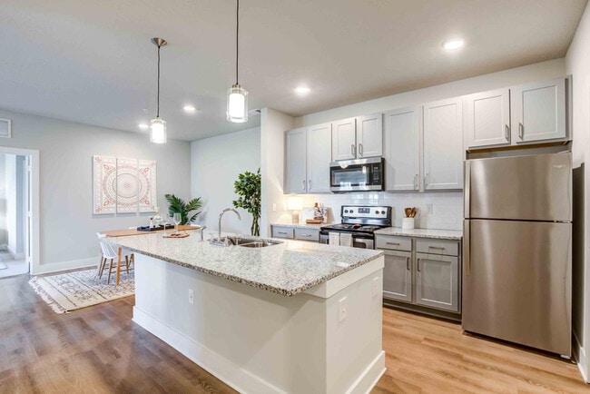 Building Photo - Burnside Farms