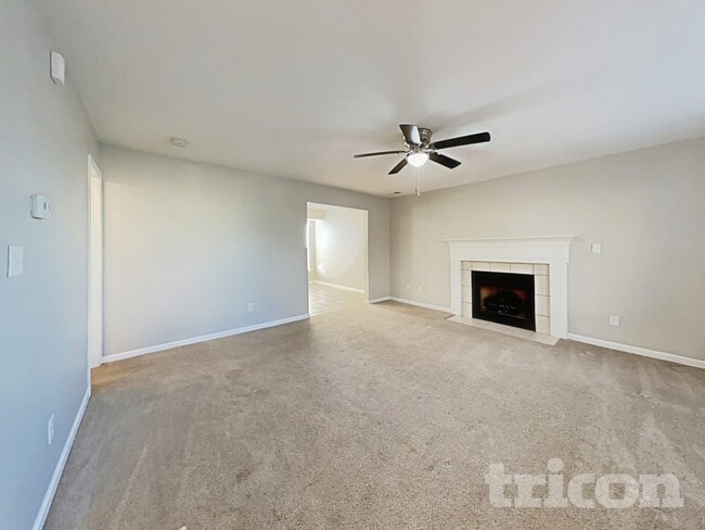 Foto del edificio - 7043 Red Bud Cir