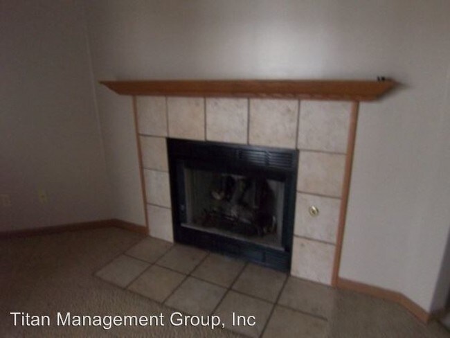Building Photo - 3522-3526 Bethel Dr