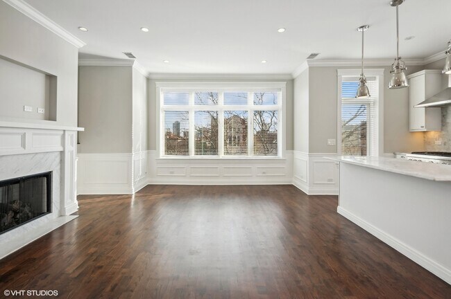 Foto del edificio - 3518 N Wilton Ave