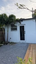 Building Photo - 7025 NW 5th Ave
