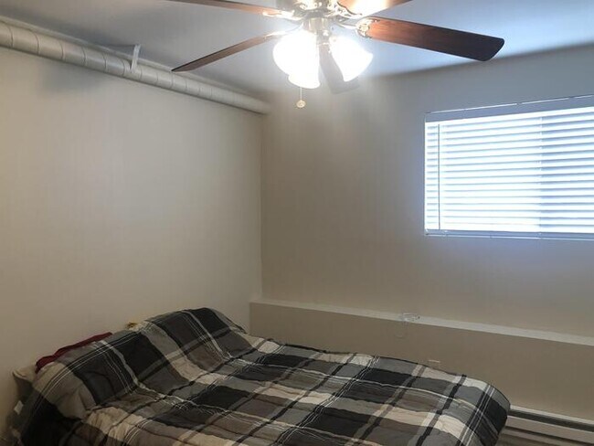 Building Photo - Cute Condo In The Heart Of Avon