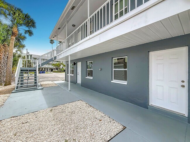 Foto del edificio - 2502 Bay Blvd