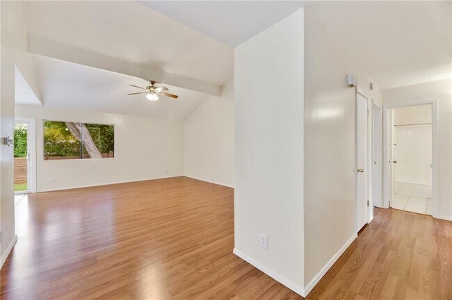 Building Photo - 6610 Krollton Dr