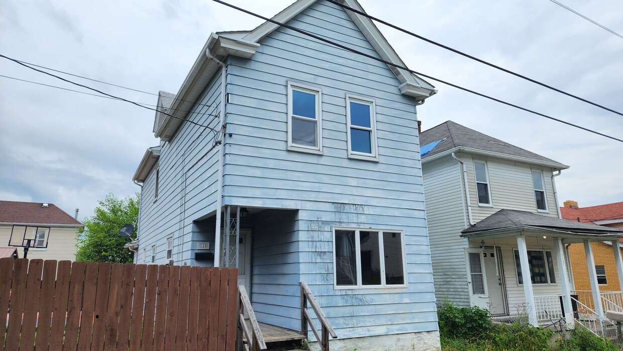 Primary Photo - Monessen 3 Bedroom 1 Bath Newly renovated ...