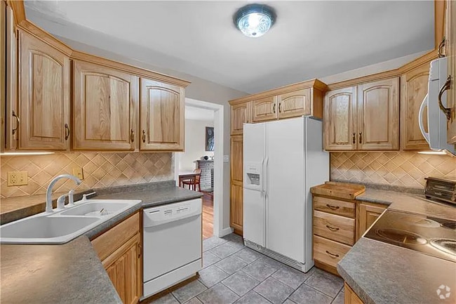 Building Photo - 514 Morewood Ave