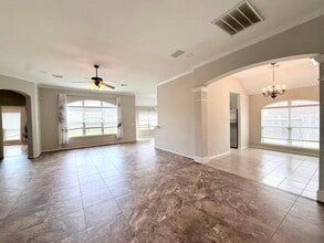 Building Photo - 9006 Sundown Dr