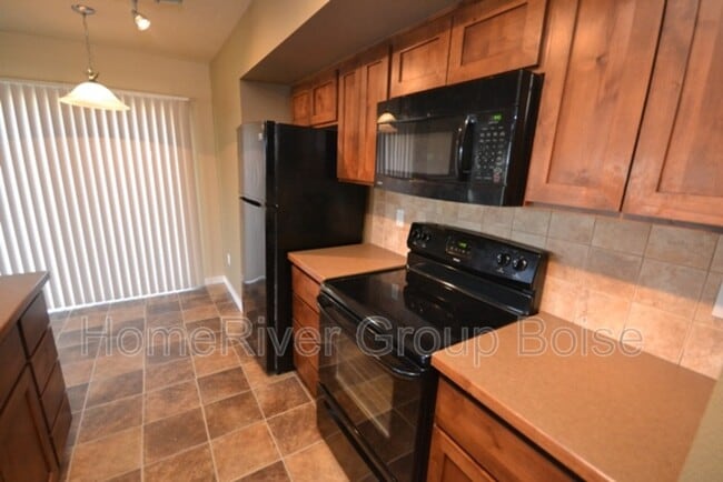 Building Photo - 9237 W Brogan Dr