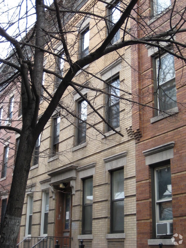 Building Photo - 17-20 Palmetto St