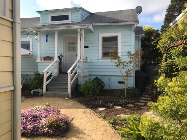 1142 Addison St, Berkeley, CA 94702 - House Rental in Berkeley, CA ...