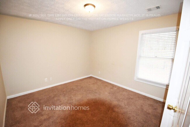 Foto del edificio - 208 Ivy Creek Dr
