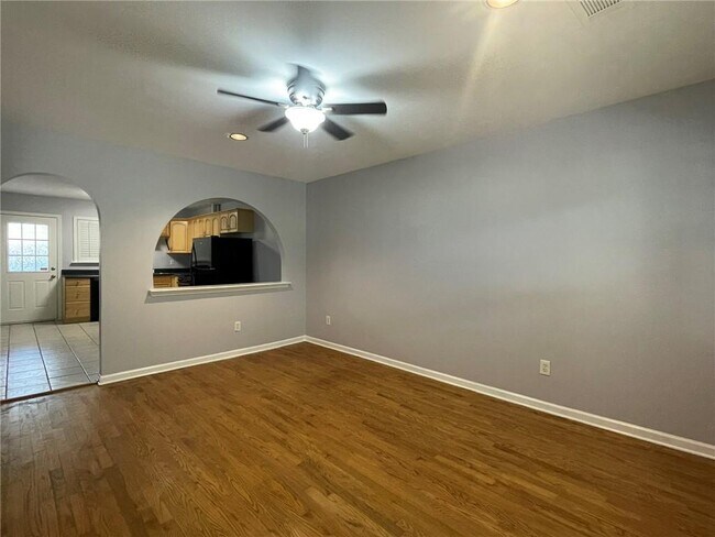 Foto del edificio - 1585 Piedmont Ave NE