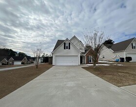 Building Photo - 991 Wicker Pine Dr NE