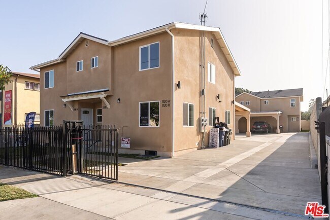 Foto del edificio - 1120 W 110th St