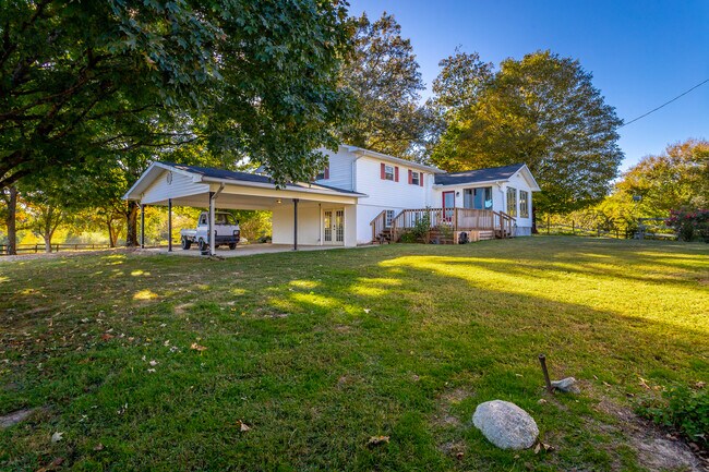 Building Photo - 1085 Manning Mill Rd