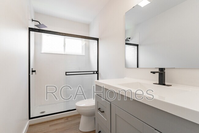 Foto del edificio - 851 N Rural St