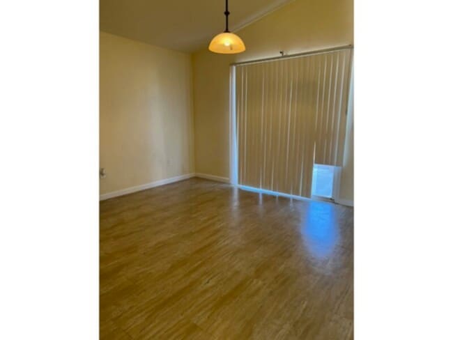 Building Photo - 3 bedroom 2 bath home in Arizona City