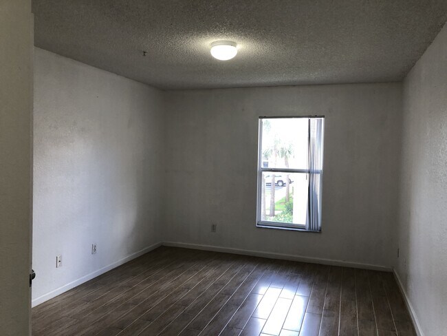 Building Photo - 8255 Ibis Club Dr