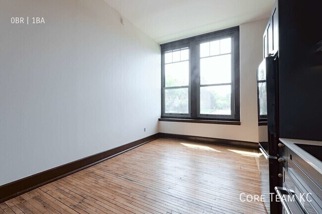 Foto del edificio - 310 E 39th-S3