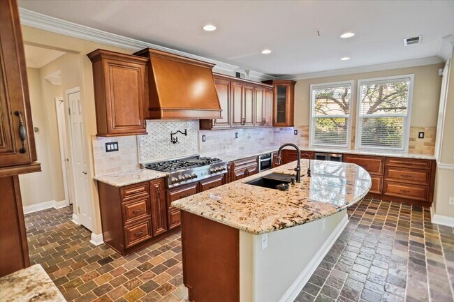 Foto del edificio - "Spacious 4-Bedroom Retreat with Cozy Fireplace on Starfall Way, Santa Clarita!"