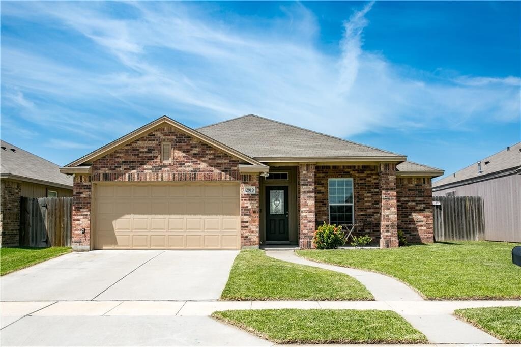 2910 Masterson Dr, Corpus Christi, TX 78415 House for Rent in Corpus