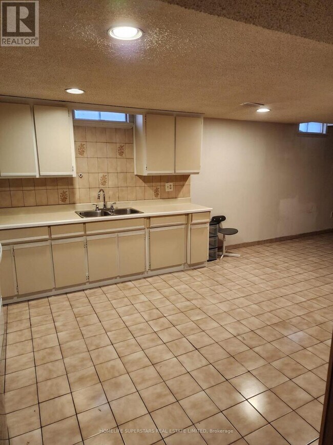 Photo du bâtiment - 236 Tall Grass Trail