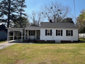 Building Photo - 611 Arnall St
