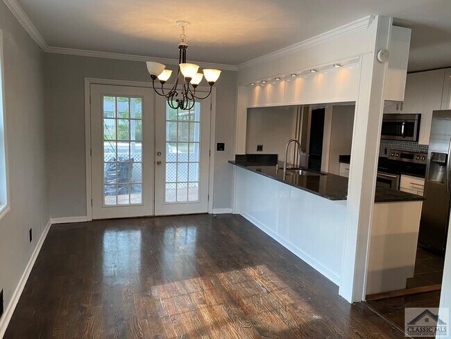 Building Photo - 1051 Briarwood Trail