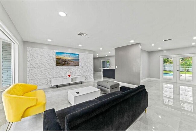 Foto del edificio - 4811 Hayes St