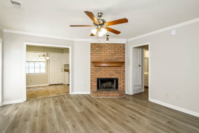 Foto del edificio - 4805 Gadwall Dr W
