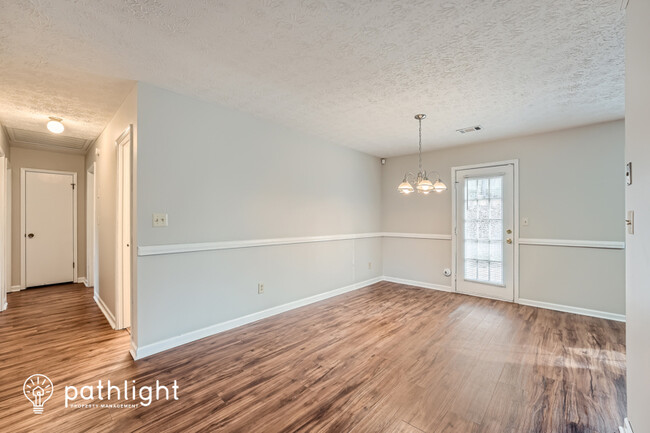 Building Photo - 120 Old Lantern Court, Stockbridge, GA, 30281