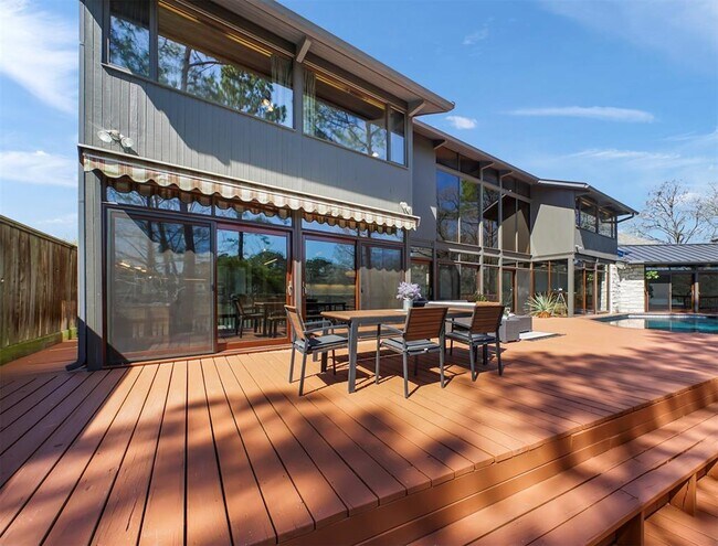 Building Photo - 1202 Trace Dr