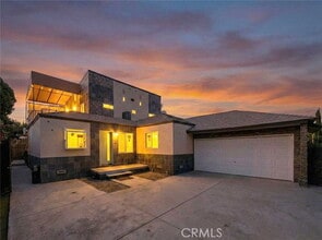 Building Photo - 18750 Collins St