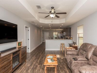 Foto del edificio - 452 Evening Falls Dr