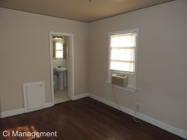 Foto del edificio - 2212 N Fitzhugh Ave