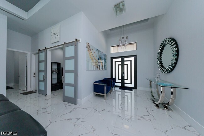 Foto del edificio - 4024 Chiquita Blvd S