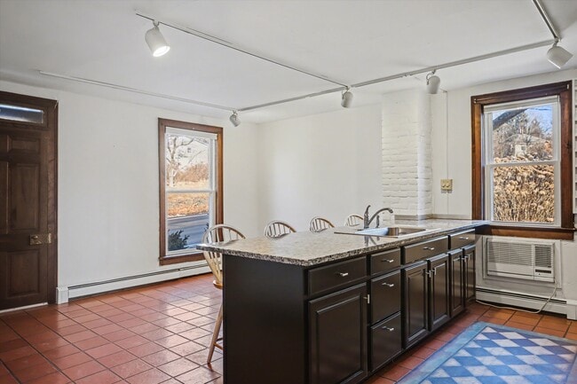 Building Photo - 739 Sergeantsville Rd