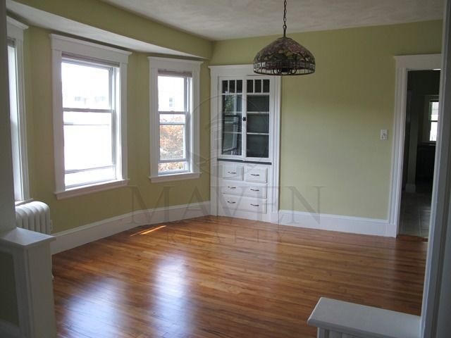 Foto del edificio - 119 Windsor Rd