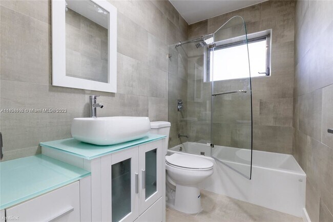 Building Photo - 1 br, 1 bath House - 1816 McKinley St Apt 9