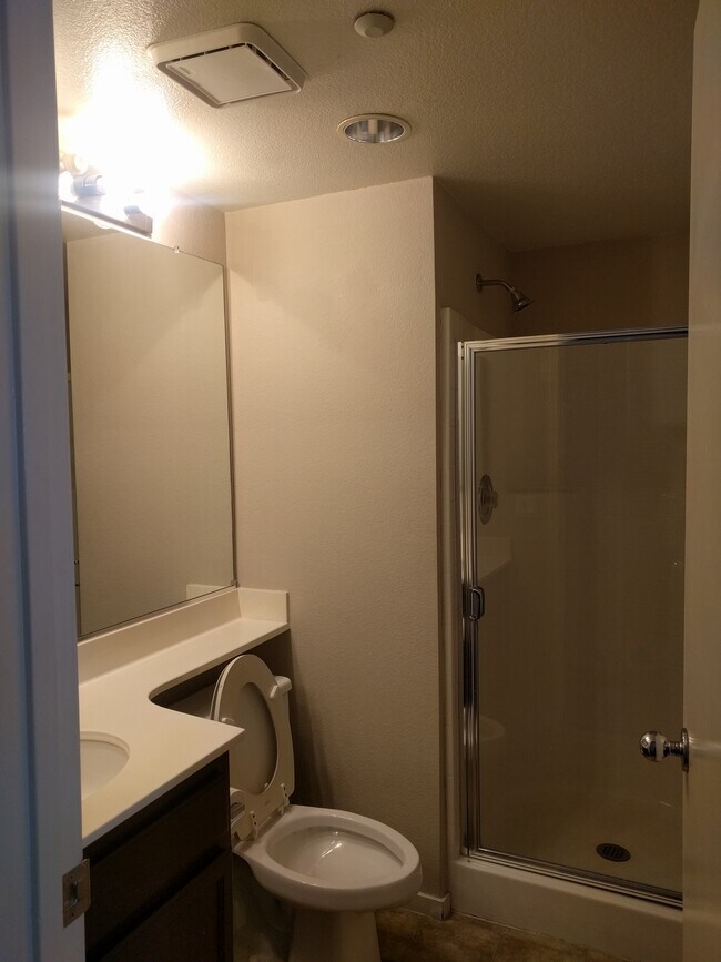 Foto del edificio - 5674 Impatiens Cmn