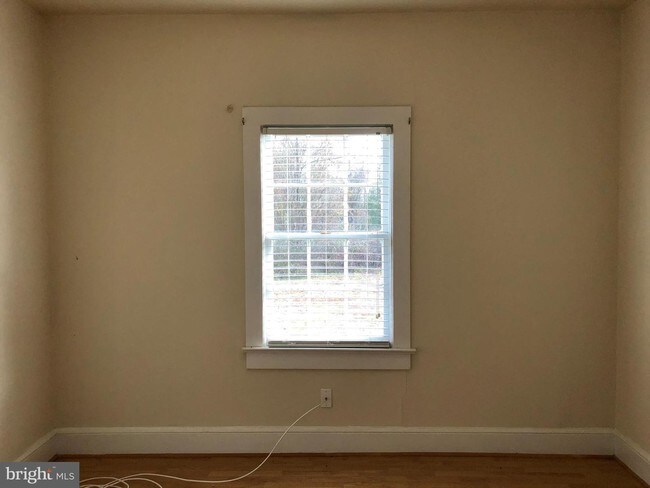 Foto del edificio - 1360 Warrenton Rd