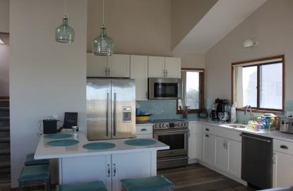 Building Photo - 446 Dune Rd