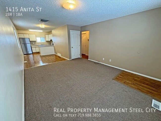 Building Photo - Great 2 bed 1 bath apartment