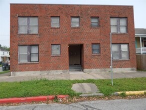 Building Photo - 3628 Avenue O