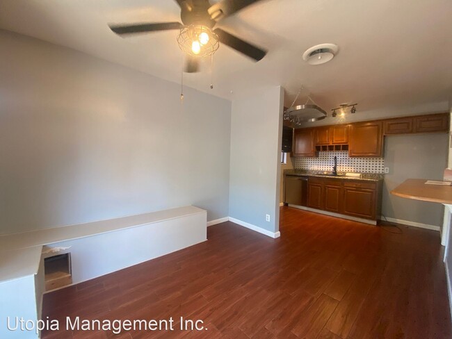 Building Photo - 3 br, 1 bath House - 1313 Gerry Way